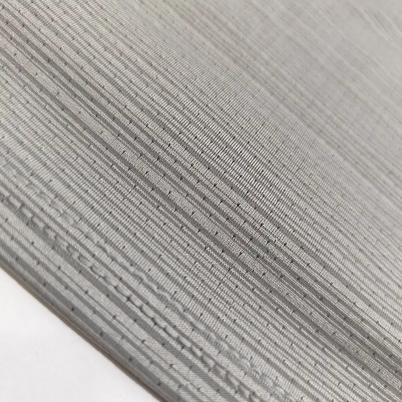 تاپ ورزشی زنانه مدل آیلین 01