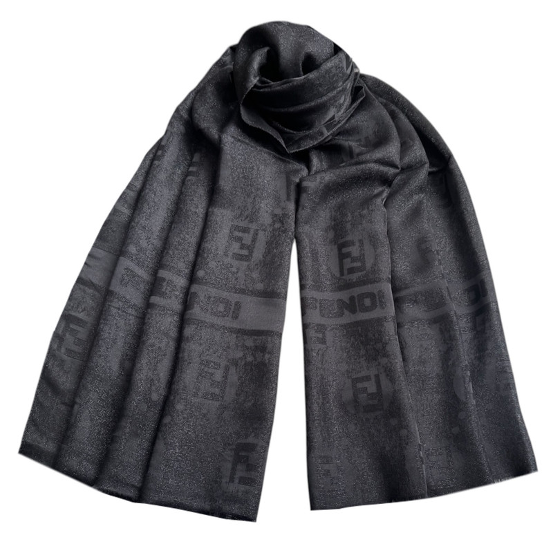 شال زنانه مدل نخ ژاکارد دورو شاین دار کد 8