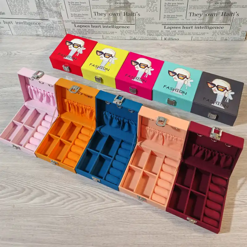 جعبه جواهرات مدل مسافرتی Queen