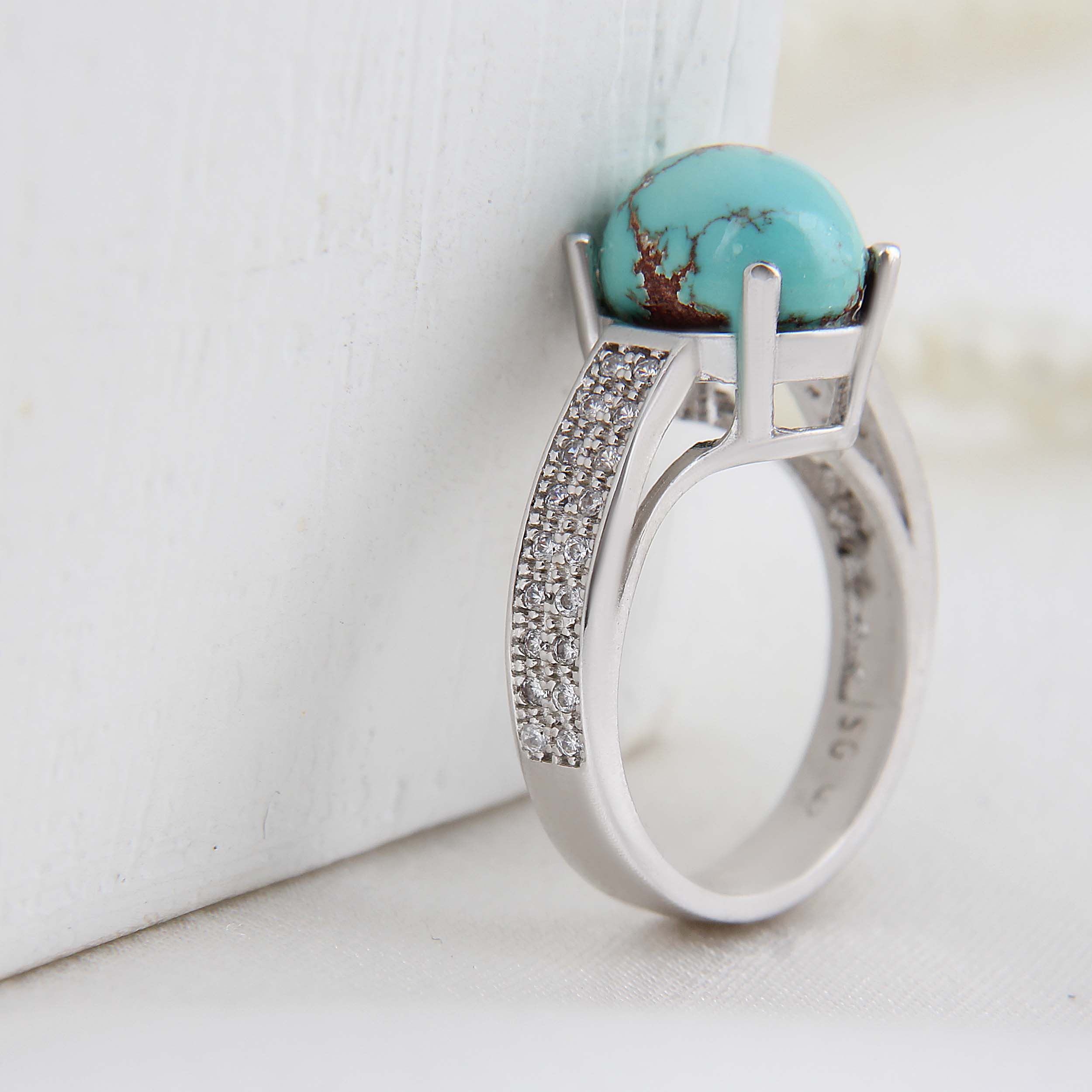 انگشتر نقره زنانه بازرگانی میلادی مدل فیروزه طبیعی نیشابور کد AWR_1647 انگشتر نقره زنانه بازرگانی میلادی مدل فیروزه طبیعی نیشابور کد AWR_1647