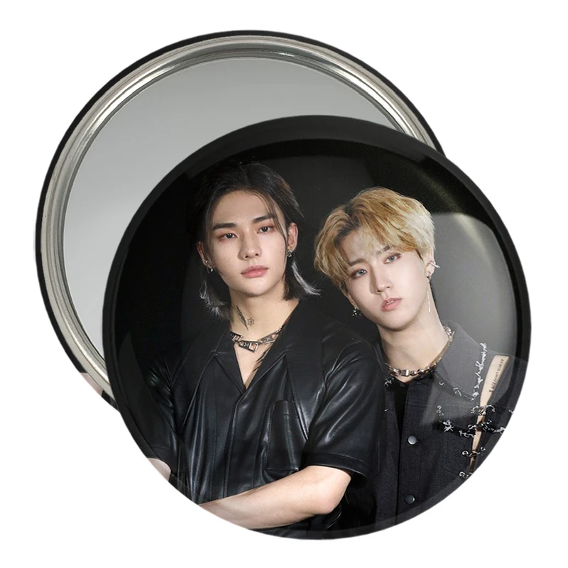 آینه جیبی خندالو مدل جیسونگ و فلیکس گروه استری کیدز Stary Kids  کد 16907