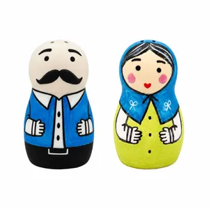 نمکدان سرامیکی مدل ننه جون و آقا بزرگ کد 05