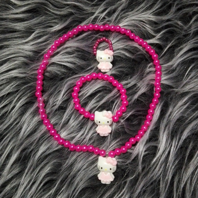 نیم ست دخترانه مدل مروارید کشی طرح کیتی کد 302 نیم ست دخترانه مدل مروارید کشی طرح کیتی کد 302