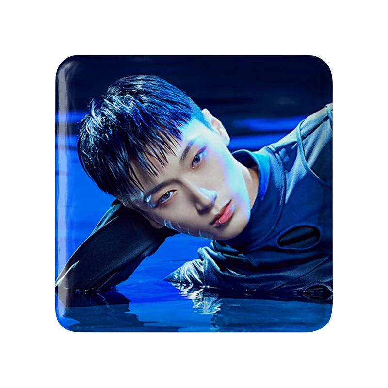 مگنت خندالو طرح سان گروه ایتیز ATEEZ  مدل مربعی کد 21273