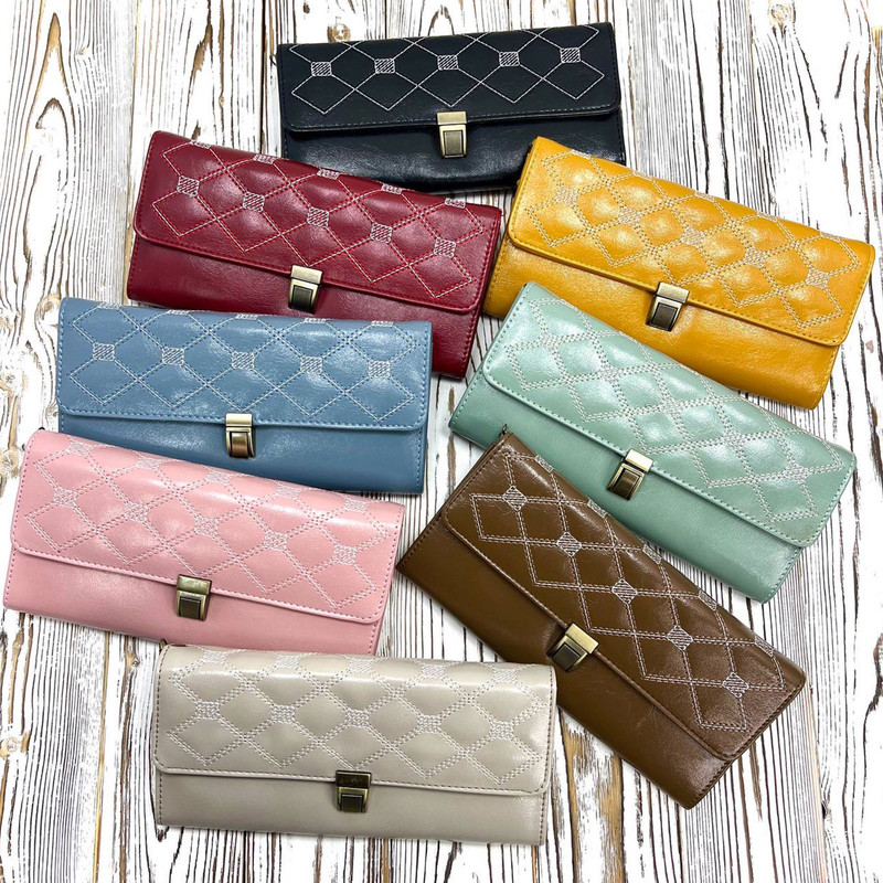 کیف پول زنانه مدل گلدوزی دسته دار کد KZD9-550