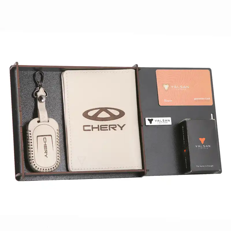 ست هدیه چرم یلسان مدل CHERY TIGO کد SET-300-23-GS