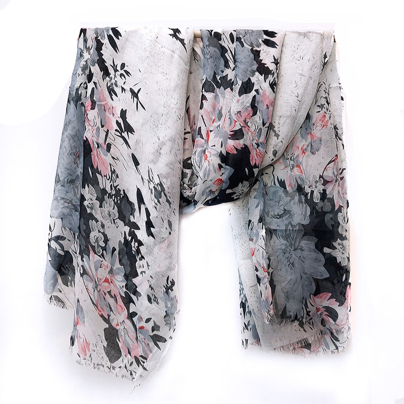 شال زنانه مدل نخی گل دار  وارداتی