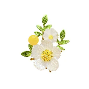 گل سینه زنانه مدل نازگل