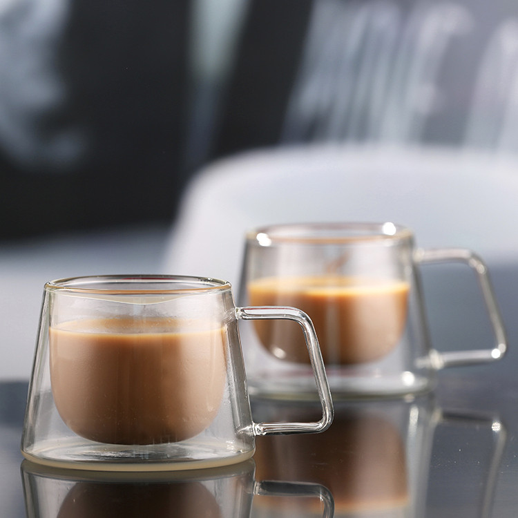 فنجان مدل دوجداره کد 152 بسته 4 عددی