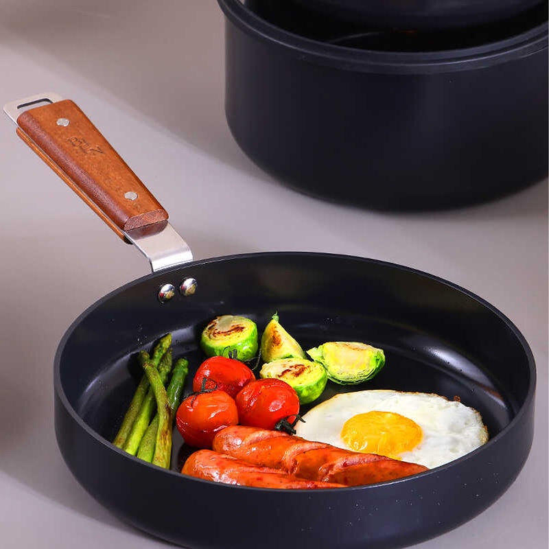 سرویس قابلمه و تابه آلمینیوم 10 پارچه نیوفلیم Bien Black