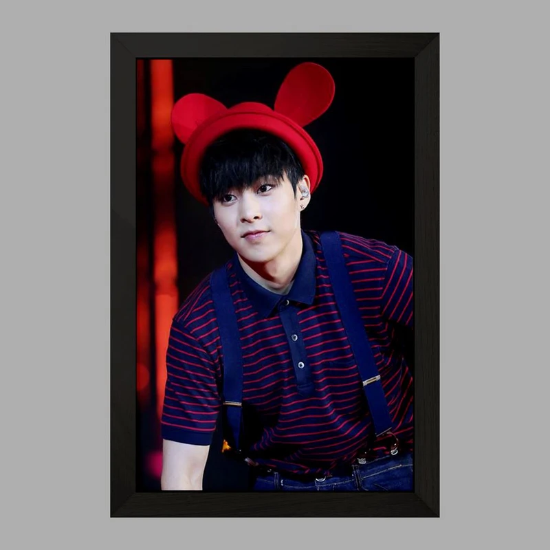 تابلو خندالو مدل شیومین گروه اکسو EXO  کد 13507