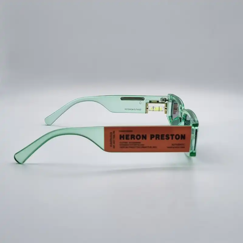 عینک آفتابی زنانه مدل تراز دار کد 1009pm