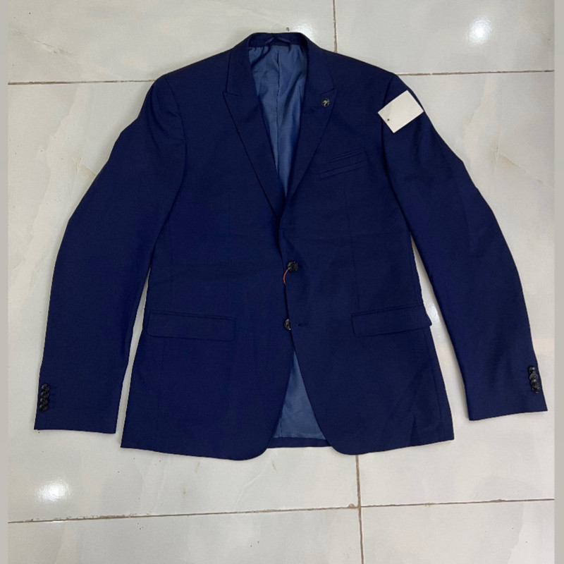 کت تک رسمی مردانه برنو بنانی
مدل B2029