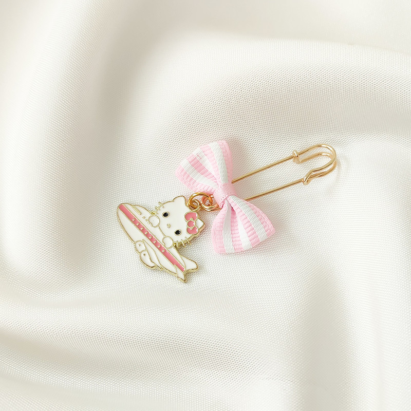 سنجاق سینه دخترانه لیمونار گالری مدل کیتی و هواپیما