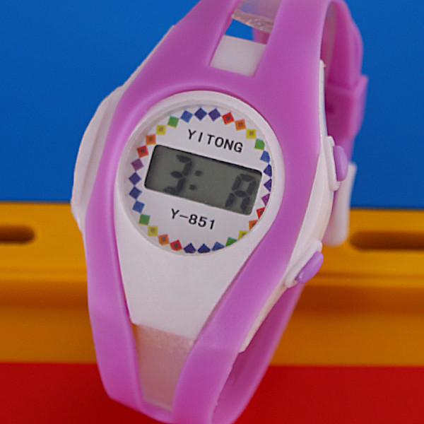 ساعت مچی دیجیتال مدل LE 3591 -YA-SE