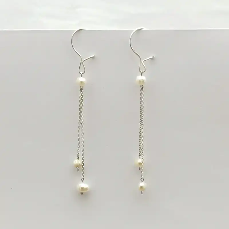 گوشواره نقره زنانه مدل مروارید تمسک Go09