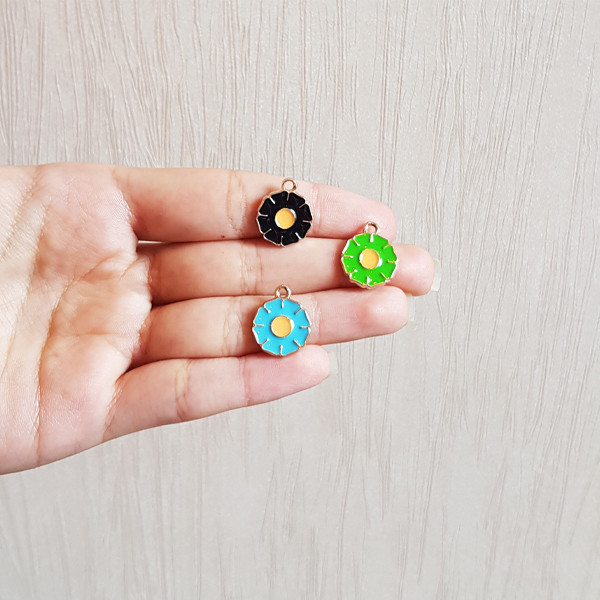 آویز گردنبند مدل گل پری AG368 مجموعه دو عددی آویز گردنبند مدل گل پری AG368 مجموعه دو عددی