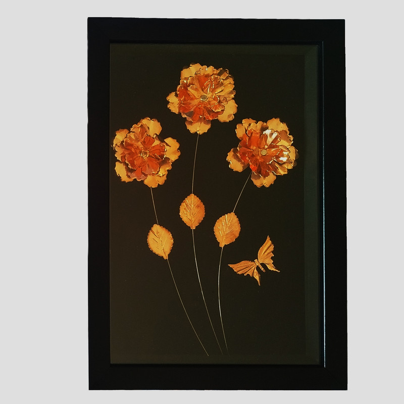 تابلو تزئینی مدل گل و پروانه