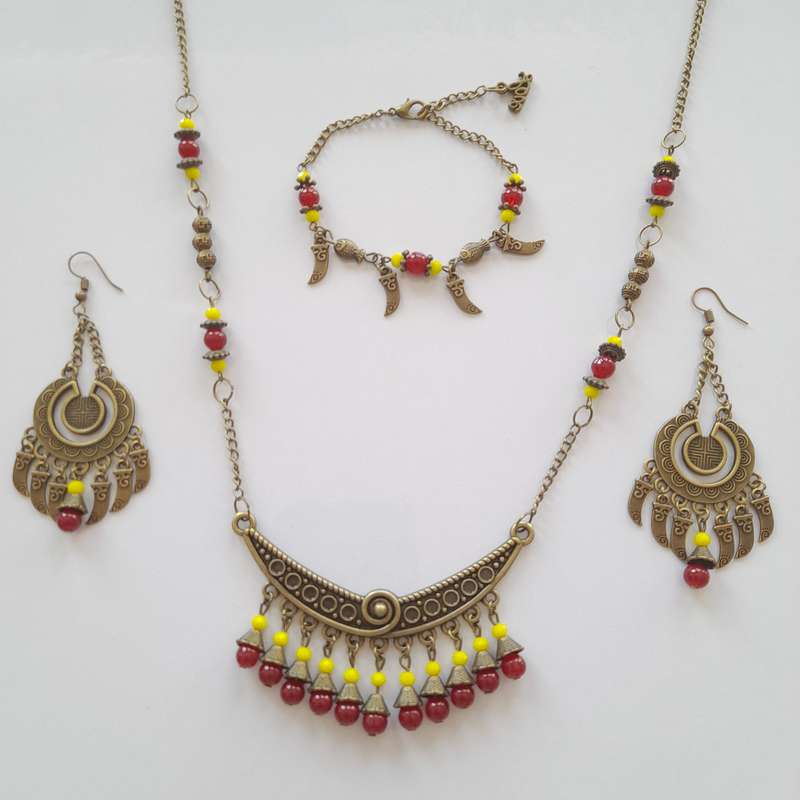 نیم ست زنانه مدل سنتی شمشیری