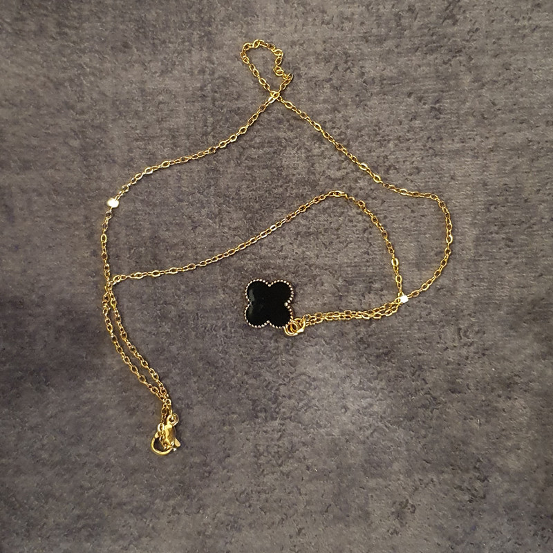 گردنبند زنانه مدل ونکلیف