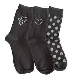 جوراب زنانه جینا بنوتی مدل G27 مجموعه 3 عددی