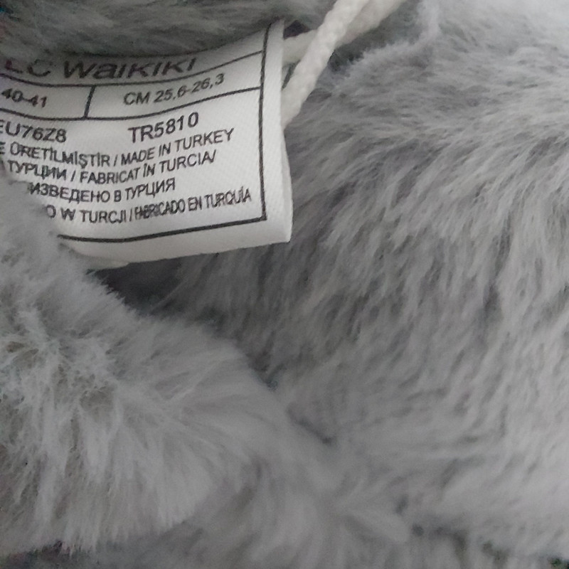 دمپایی زنانه ال سی وایکیکی مدل موهر خرسی