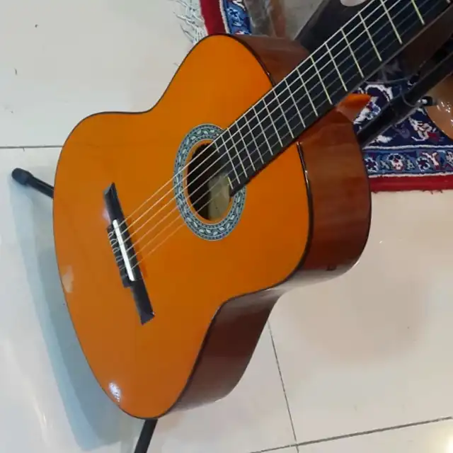 گیتار مدل ak30