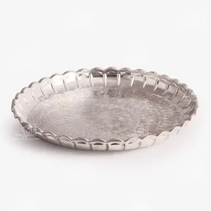‎دیس‎ ‎مسی‎ ‎‎گرد‎‎ ‎‎‎طرح‎ ‎بته جقه آرانیک رنگ ‎نقره ای‎ ‎ ‎‎‎‎مدل 1016600034