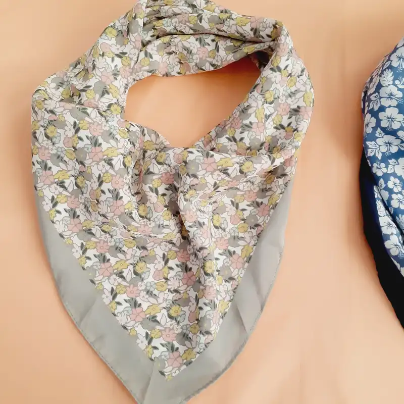 دستمال سر و گردن زنانه مدل مینی اسکارف بسته دو عددی