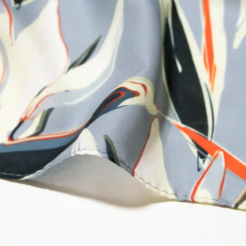 شال زنانه مدل نخی طرح گل آسترلیتزیا کد 1913