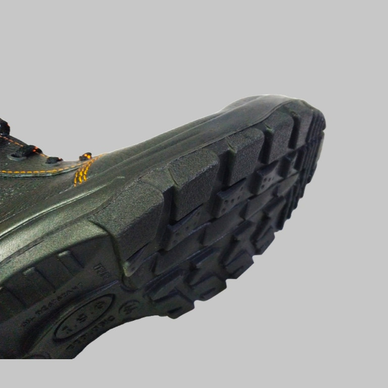 کفش ایمنی کد 68