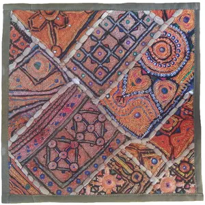 رومیزی سوزن دوزی مدل عسلی کد ZAR21