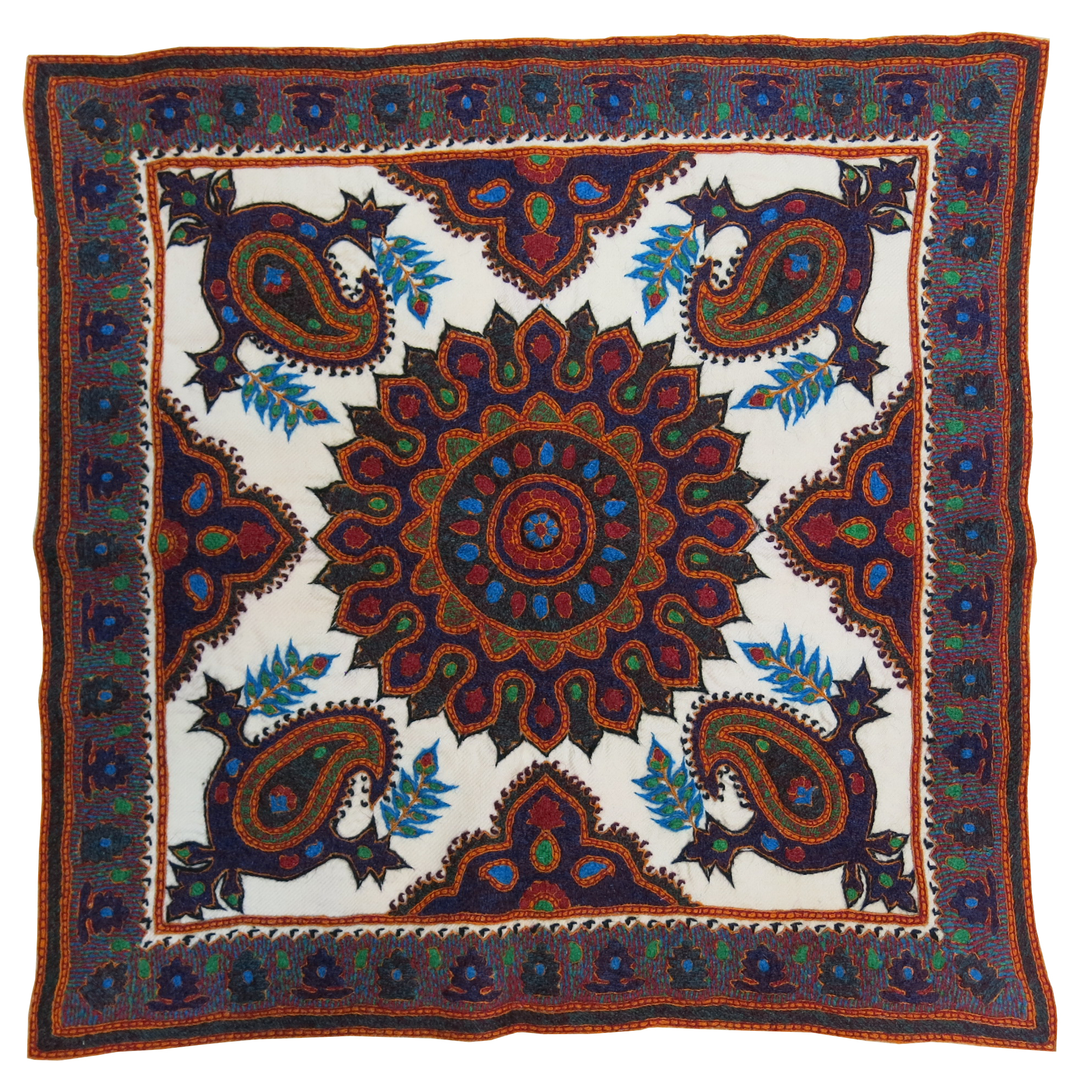 رومیزی سوزن دوزی طرح چهاربته کد 702