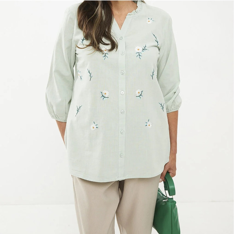 شومیز آستین بلند زنانه ال سی وایکیکی طرح بابونه