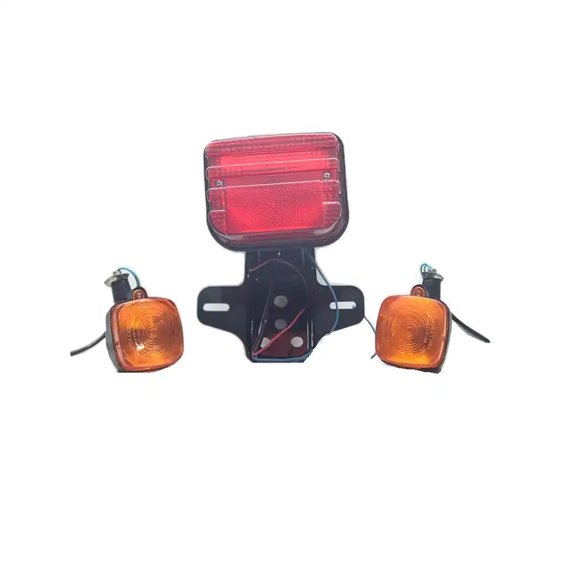 چراغ خطر موتور سیکلت مدل MRNT 11 مناسب برای هوندا 125 به همراه 2 عدد چراغ راهنما