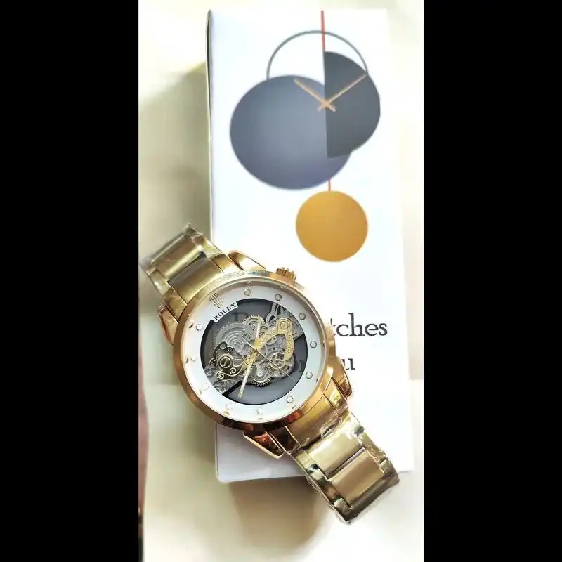 ساعت مچی عقربه‌ای مردانه  مدل موتور پیدا پشت شیشه ای