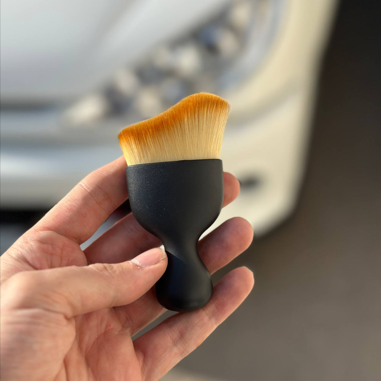 برس و فرچه کنسول خودرو چیکال مدل P-1088 برس و فرچه کنسول خودرو چیکال مدل P-1088