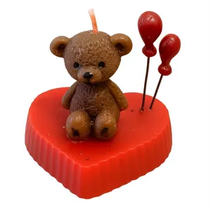 شمع دست‌ساز مدل خرس قلبی
