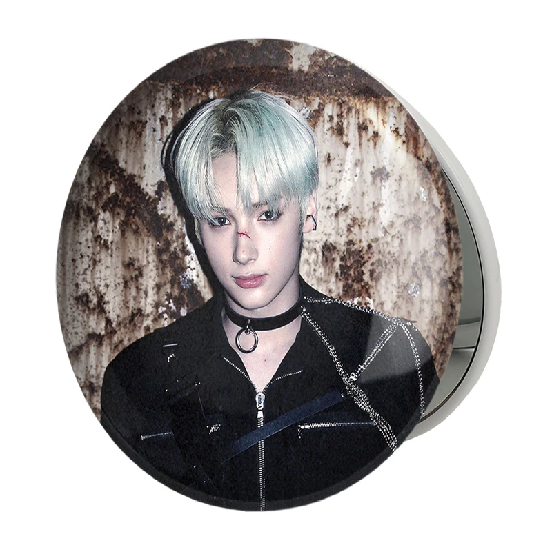 آینه جیبی خندالو طرح هیونینگ کای گروه تی اکس تی TXT مدل تاشو کد 19997 