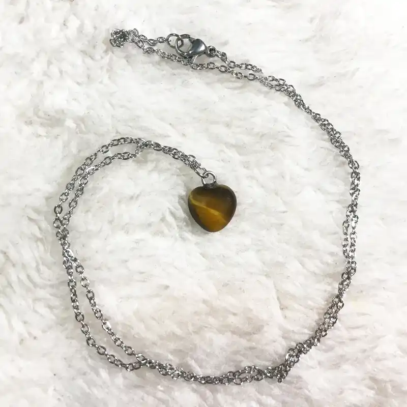 گردنبند زنانه مدل سنگ چشم ببر قلبی