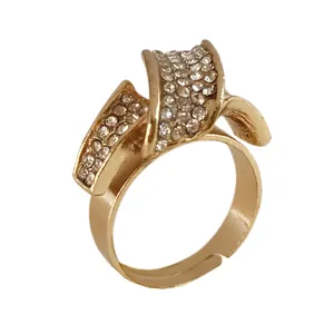 انگشتر زنانه مدل پیچ کد MZ