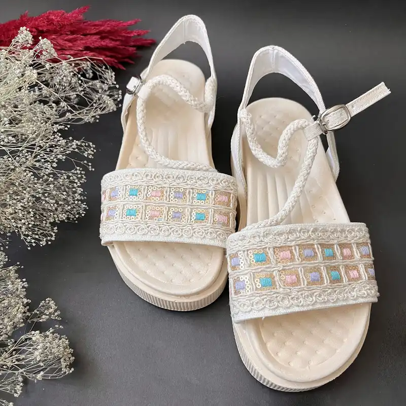 صندل زنانه مدل تانیا