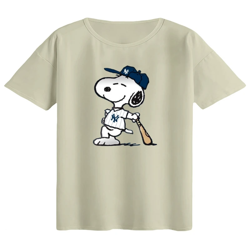 تی‌شرت اورسایز آستین کوتاه زنانه مدل باکسی طرح اسنوپی کد ۲۴