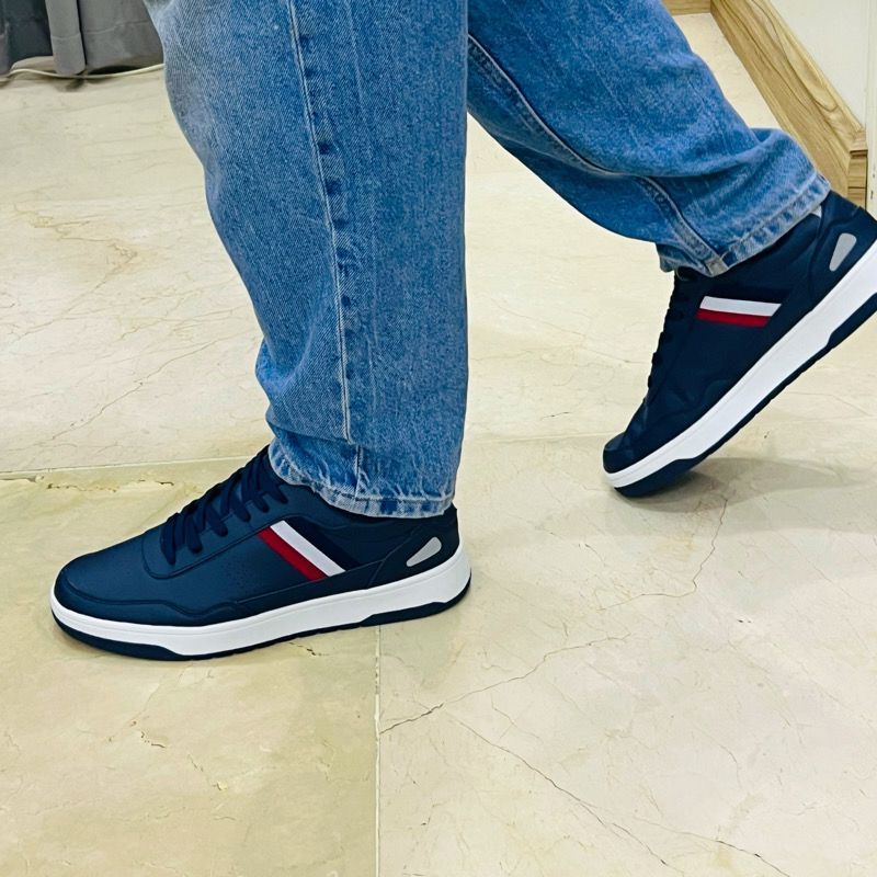 کفش روزمره مردانه مکس مدل Tape Detail Lace-Up Sneakers -  - 8