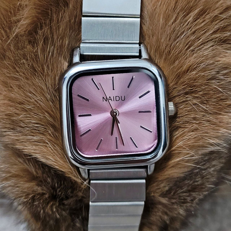 ساعت مچی عقربه ای زنانه مدل کلاسیک_sur01