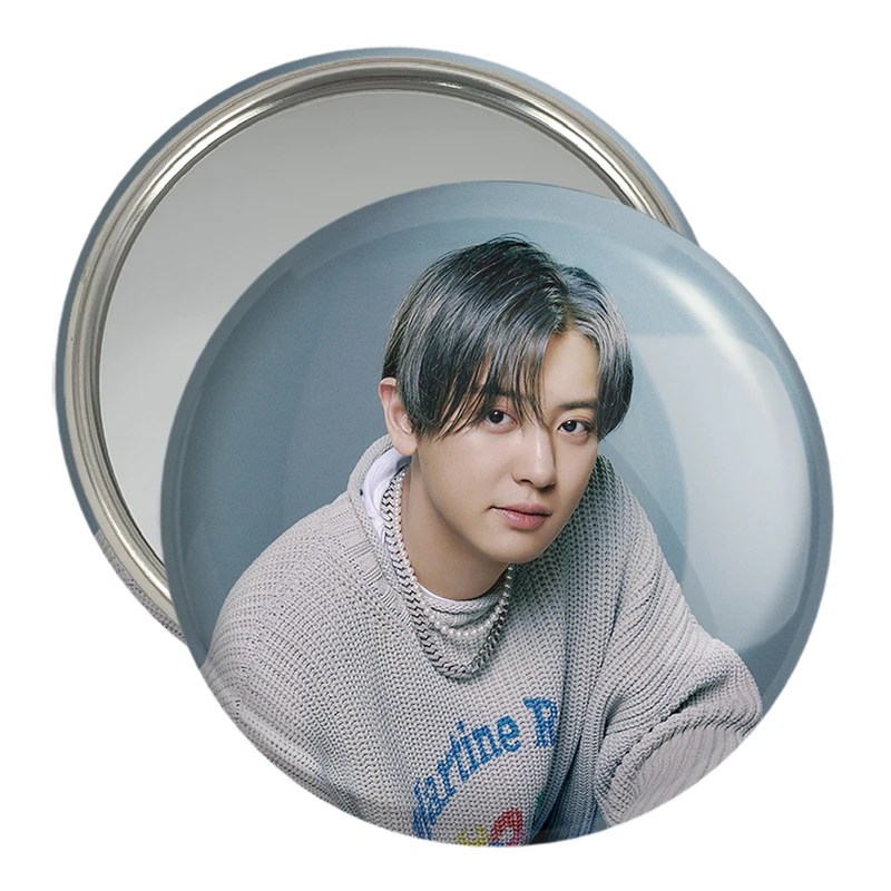 آینه جیبی خندالو مدل چانیول گروه اکسو EXO  کد 16853