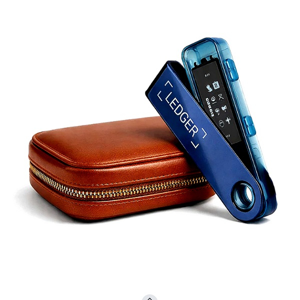 کیف پول سخت افزاری لجر مدل نانو اس پلاس به همراه کیف محافظ