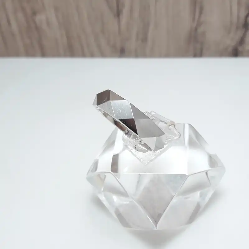 انگشتر نقره زنانه مدل تراش کد sj212