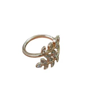 انگشتر زنانه مدل برگ زیتون