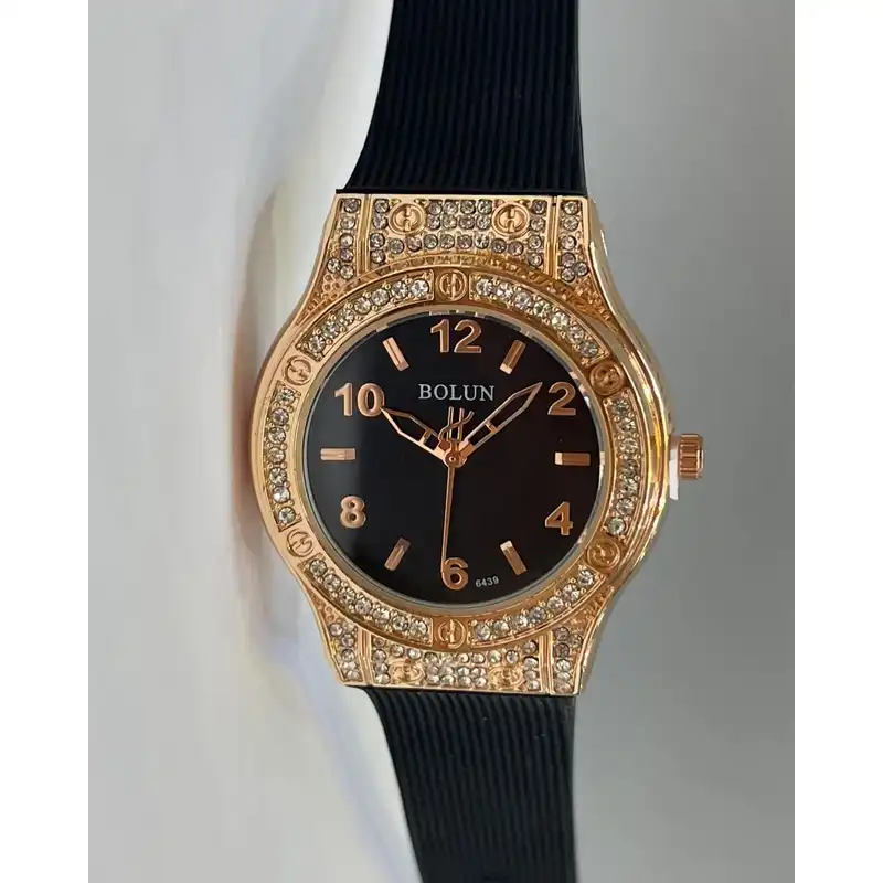 ساعت مچی عقربه ای زنانه بولون مدل کلاسیک قاب دور نگین کد 3